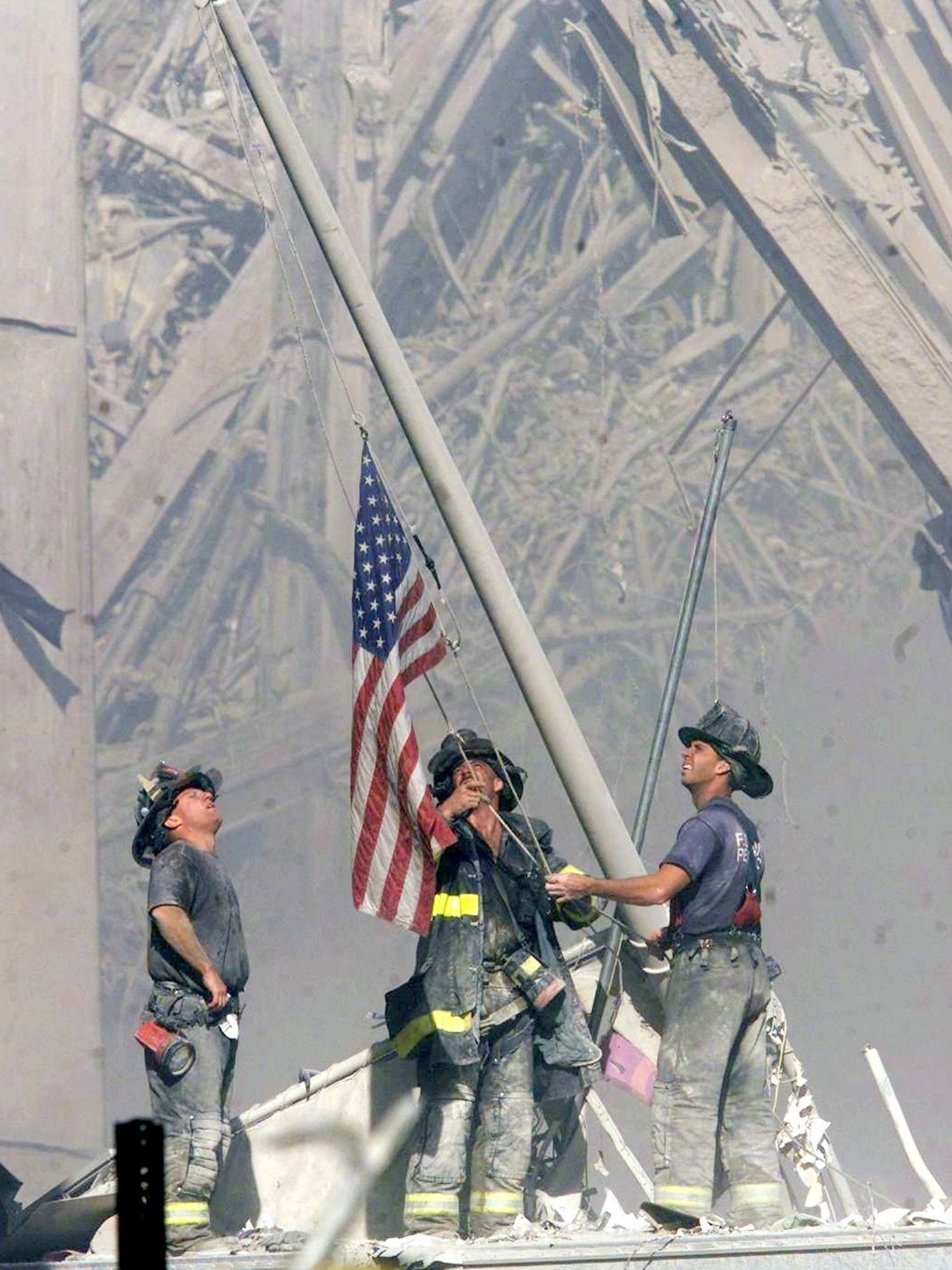 September 11, 2001.

25 years later, we remember the 2,977 lives lost on September 11, 2001, and honor the firefighters, police officers, EMS providers, and civilians who made the ultimate sacrifice.

Never Forget. Always Remember.

Spokane Firefighters Local 29